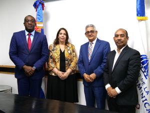 Director de Presupuesto presenta avances