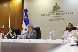 Director de Presupuesto realiza Director de Presupuesto realiza