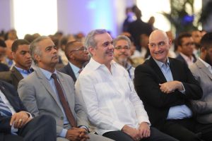 Técnicos de Presupuesto exponen Técnicos de Presupuesto exponen