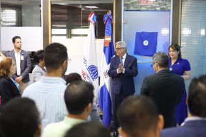 Presupuesto inaugura estudio audiovisual Presupuesto inaugura estudio audiovisual