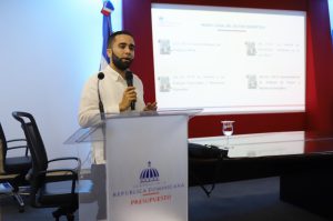 Presupuesto realiza charla sobre